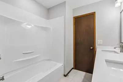 4120 S Regal Dr, New Berlin, WI 53151 - Photo 31