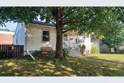 1405  15th Ave, South Milwaukee, WI 53172 - Photo 1