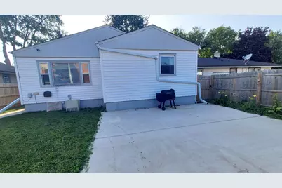 1405  15th Ave, South Milwaukee, WI 53172 - Photo 17