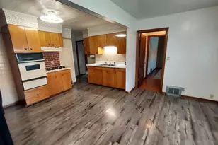1405 15th Ave, South Milwaukee, WI 53172 - Photo 5