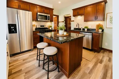 3306 S 15th Pl, Milwaukee, WI 53215 - Photo 7