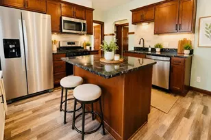 3306 S 15th Pl, Milwaukee, WI 53215 - Photo 7