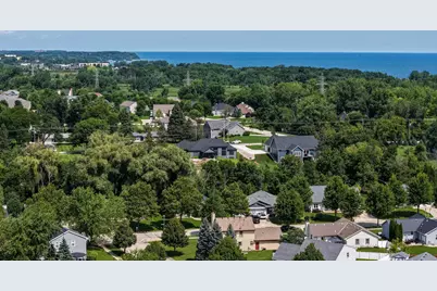 10504 S 4th St, Oak Creek, WI 53154 - Photo 25