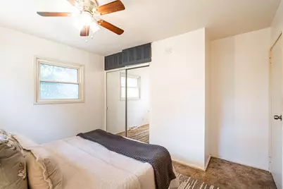 10504 S 4th St, Oak Creek, WI 53154 - Photo 11
