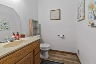 S89W23060 King Pkwy, Big Bend, WI 53103 - Photo 23