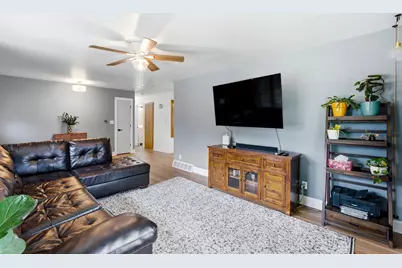 303 S 16th Ave, West Bend, WI 53095 - Photo 3