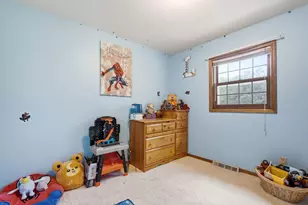 1232 Cavalier Dr, Waukesha, WI 53186 - Photo 15