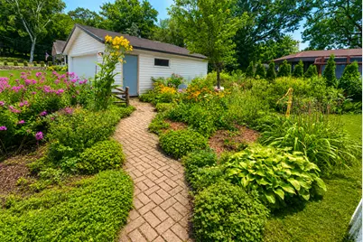 306  Park Ave, Pewaukee, WI 53072 - Photo 27