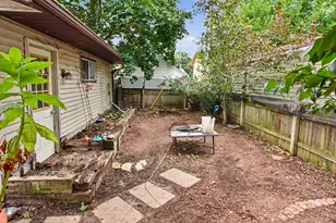 211 N 10th St, Watertown, WI 53094 - Photo 5