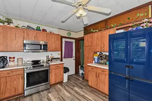 211 N 10th St, Watertown, WI 53094 - Photo 15