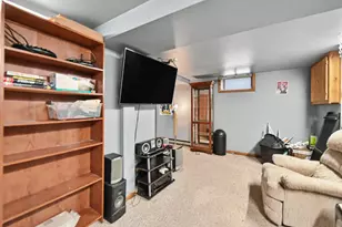 211 N 10th St, Watertown, WI 53094 - Photo 13