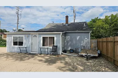 29 E State St, Hartford, WI 53027 - Photo 3