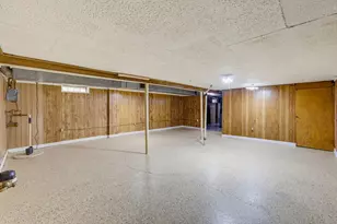 1940 S 33rd St, Milwaukee, WI 53215 - Photo 25