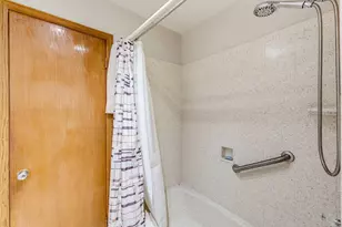 1940 S 33rd St, Milwaukee, WI 53215 - Photo 15