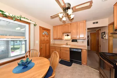 4402 S Lenox St, Milwaukee, WI 53207 - Photo 11