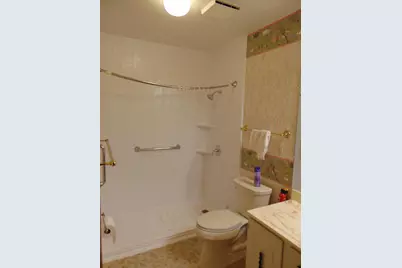8933 N 70th St #8933, Milwaukee, WI 53223 - Photo 15