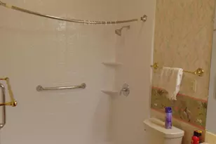 8933 N 70th St, Milwaukee, WI 53223 - Photo 15