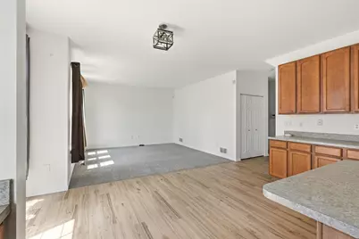 10901  67th St, Kenosha, WI 53142 - Photo 11