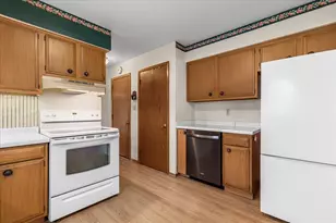 309 Braatz Dr, Kewaskum, WI 53040 - Photo 15