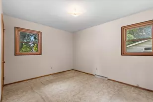 309 Braatz Dr, Kewaskum, WI 53040 - Photo 23