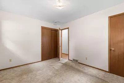 309  Braatz Dr, Kewaskum, WI 53040 - Photo 23