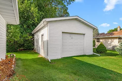 309  Braatz Dr, Kewaskum, WI 53040 - Photo 41