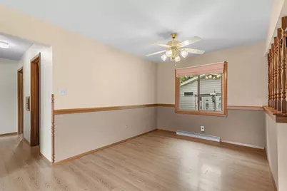 309  Braatz Dr, Kewaskum, WI 53040 - Photo 9