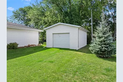 309  Braatz Dr, Kewaskum, WI 53040 - Photo 43