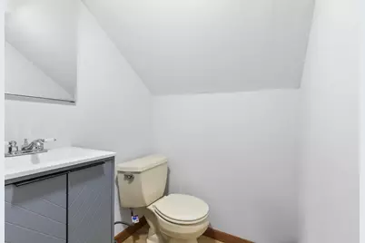 1017 N Chicago Ave, South Milwaukee, WI 53172 - Photo 13