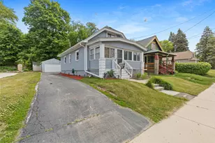1017 N Chicago Ave, South Milwaukee, WI 53172 - Photo 1