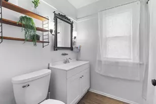 1017 N Chicago Ave, South Milwaukee, WI 53172 - Photo 9