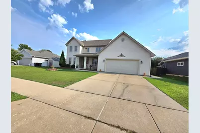 8401  Kingsway Ln, Sturtevant, WI 53177 - Photo 3