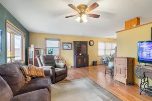 425 Church St, Holmen, WI 54636 - Photo 5