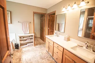 W200N16856 Park Ct, Jackson, WI 53037 - Photo 47
