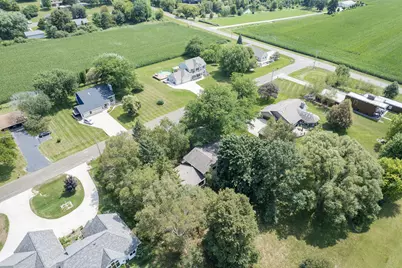 1408  Country Club Ln, Watertown, WI 53098 - Photo 7