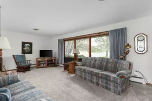1408 Country Club Ln, Watertown, WI 53098 - Photo 11