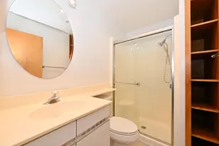 156 Lakefield Ct, Racine, WI 53402 - Photo 23