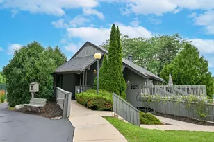 156 Lakefield Ct, Racine, WI 53402 - Photo 39