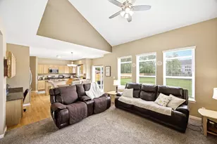 8221 65th Pl, Kenosha, WI 53142 - Photo 11