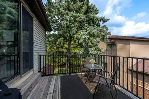 8110 S Forest Hills Circle, Franklin, WI 53132 - Photo 25