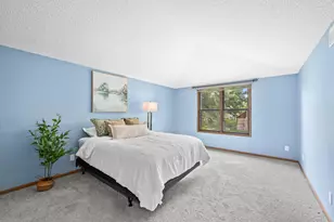 8110 S Forest Hills Circle, Franklin, WI 53132 - Photo 13