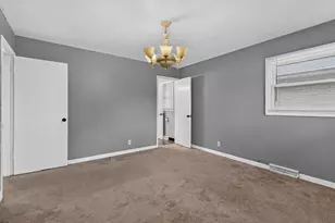 7509 W Carmen Ave, Milwaukee, WI 53218 - Photo 11