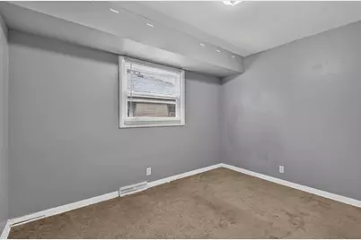 7509 W Carmen Ave, Milwaukee, WI 53218 - Photo 15