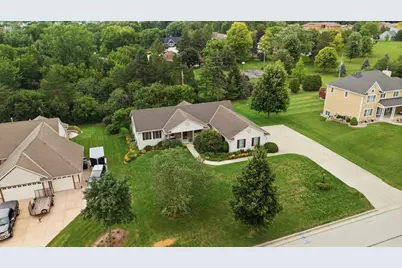 4820 W Alesci Dr, Franklin, WI 53132 - Photo 27