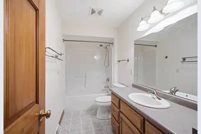 4820 W Alesci Dr, Franklin, WI 53132 - Photo 11