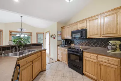4820 W Alesci Dr, Franklin, WI 53132 - Photo 7