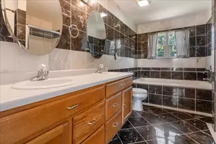 1136 Garfield Ln, Hartford, WI 53027 - Photo 17