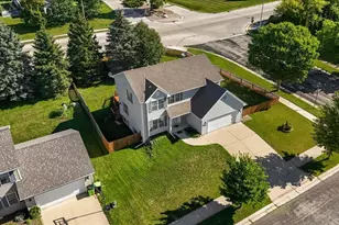 1136 Garfield Ln, Hartford, WI 53027 - Photo 33