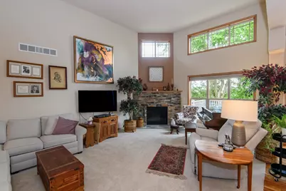 1207  Woodland Hills Dr, Waukesha, WI 53188 - Photo 7