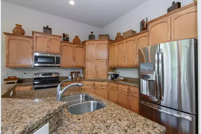 1207  Woodland Hills Dr, Waukesha, WI 53188 - Photo 15